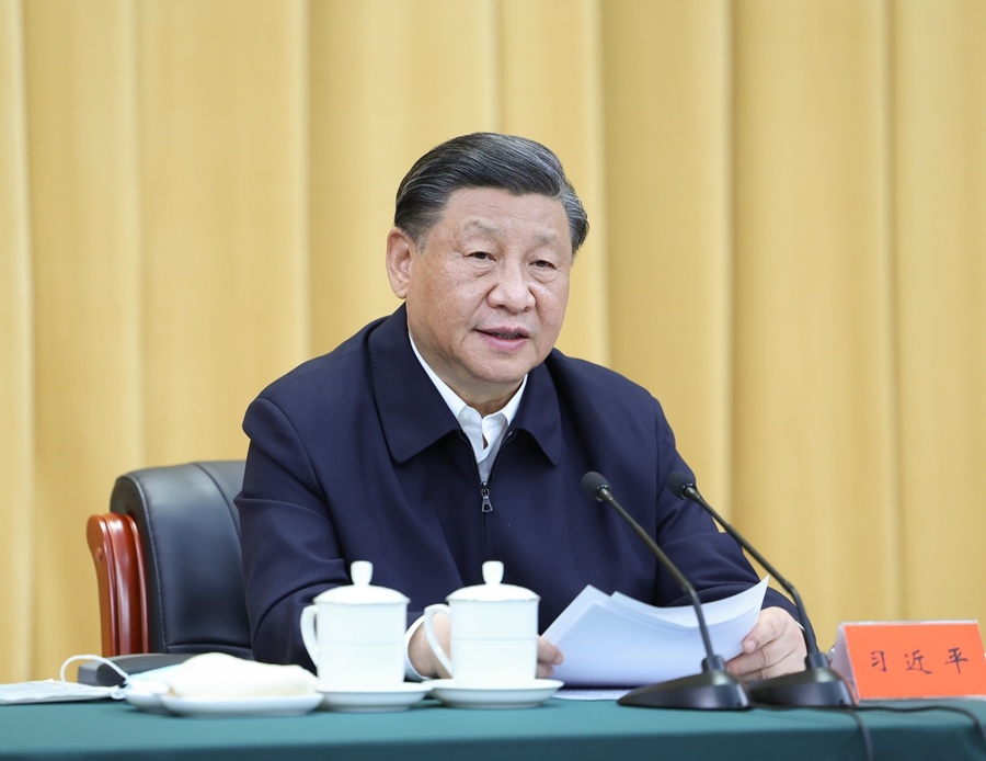 共同努力创造属于我们这个时代的新文化——习近平总书记在文化传承发展座谈会上的重要讲话为担负新的文化使命指明前进方向