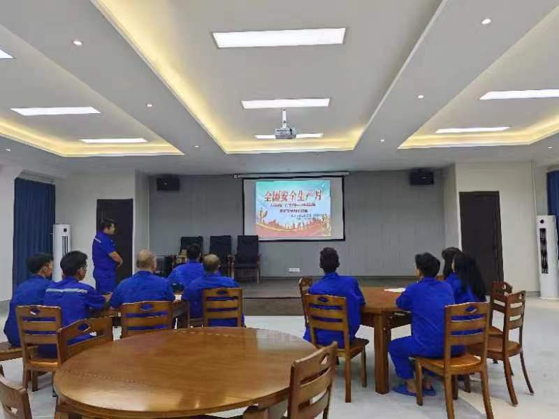 667685adebd0a.png 川繁猪公司开展集团安全生产管理宣贯会1.png