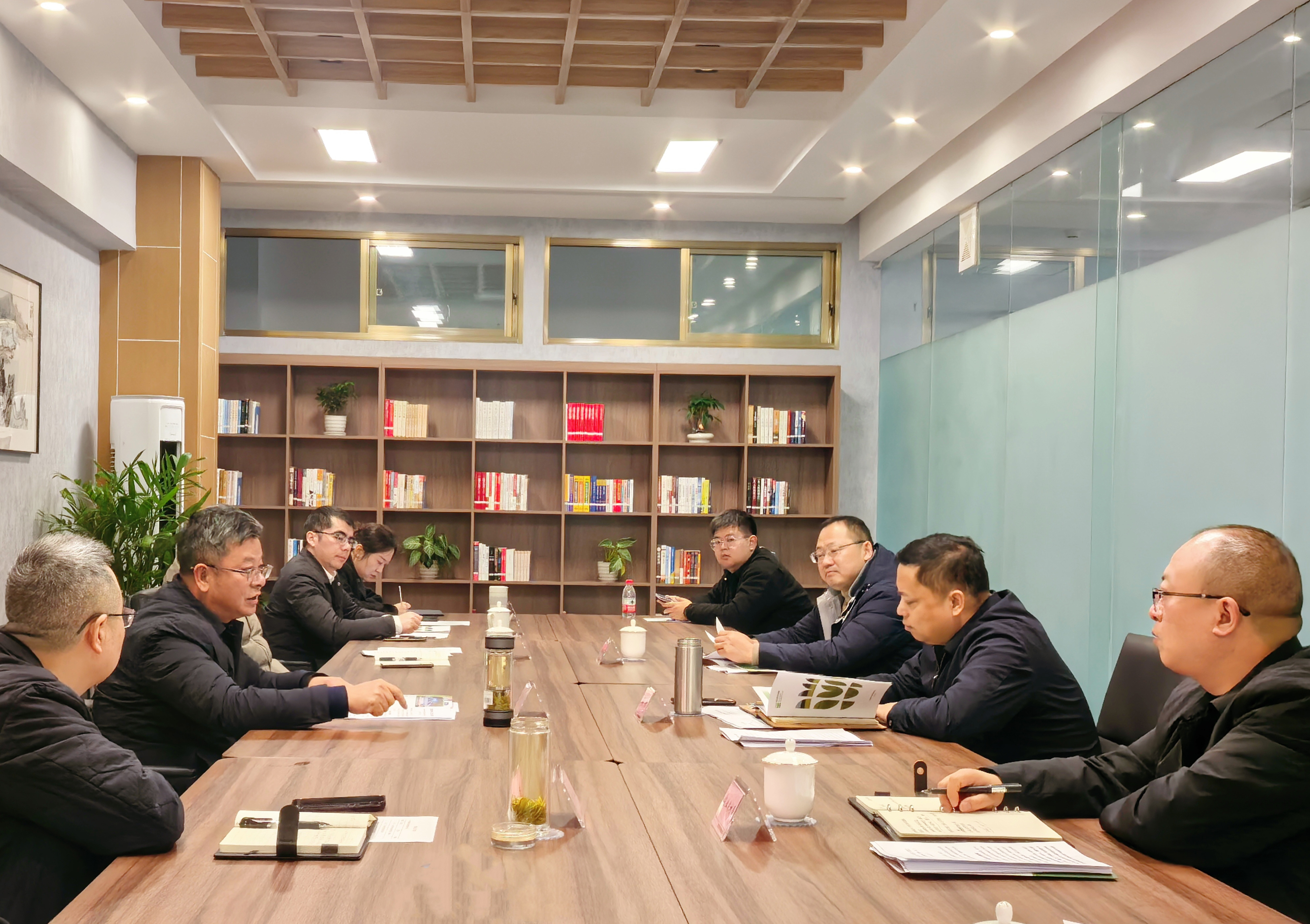 太阳集团tyc539到资中县座谈交流